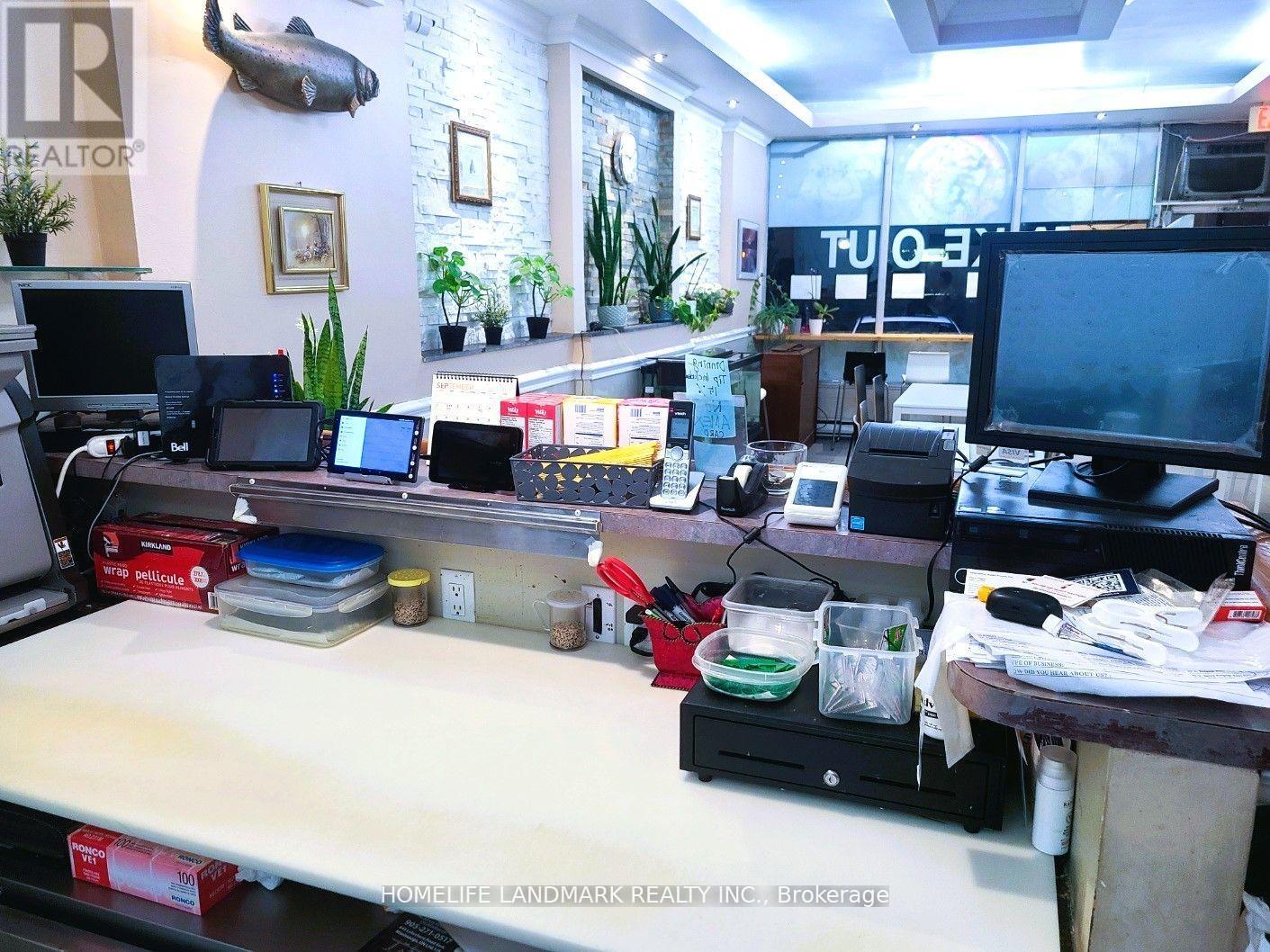 941 Lakeshore Road E, Mississauga (Lakeview), Ontario  L5E 1E3 - Photo 5 - W12446962