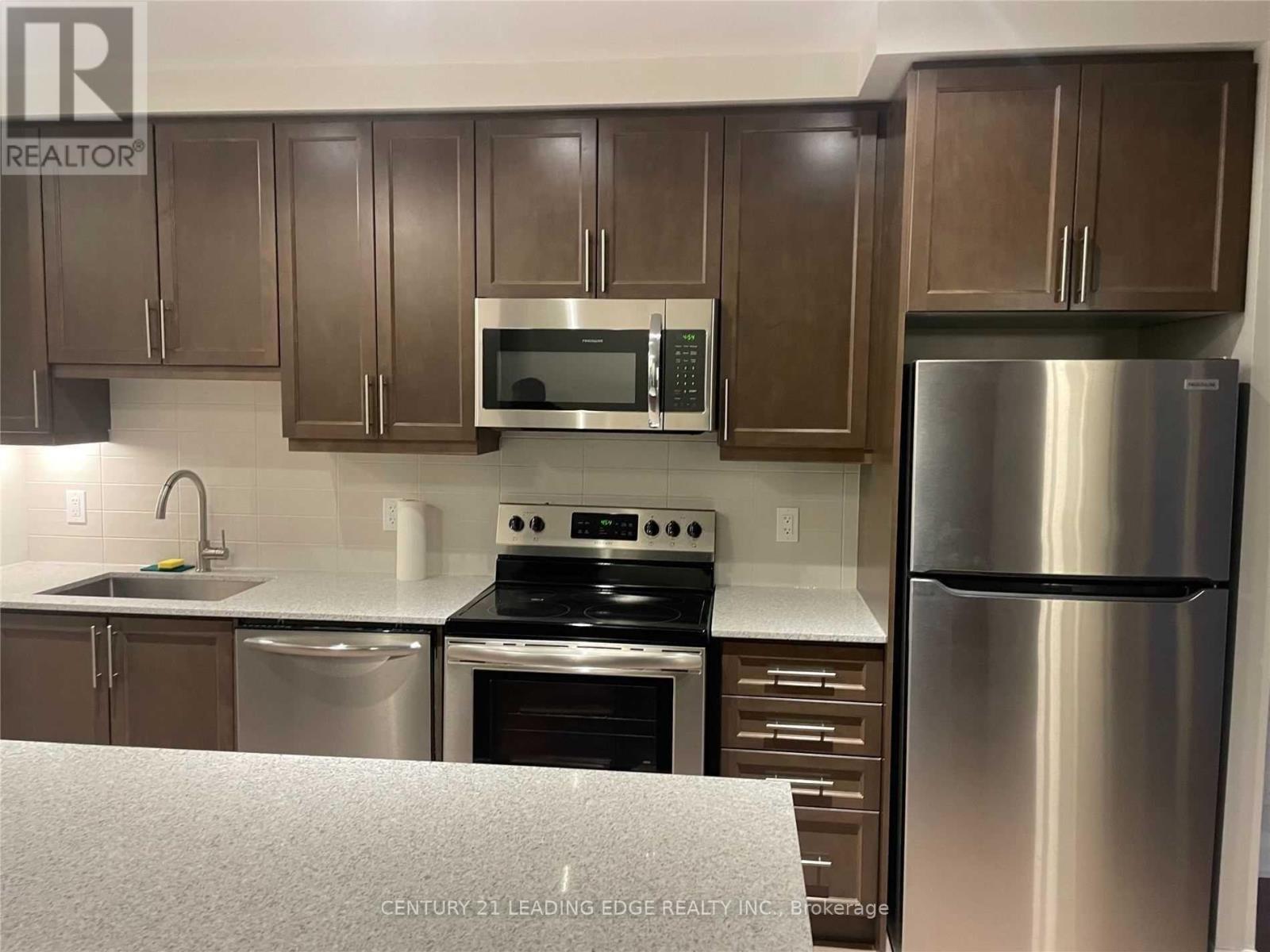 1701 - 15 Lynch Street, Brampton, Ontario  L6W 0C7 - Photo 8 - W12446967