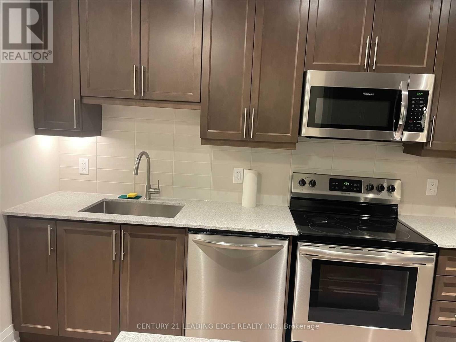 1701 - 15 Lynch Street, Brampton, Ontario  L6W 0C7 - Photo 9 - W12446967