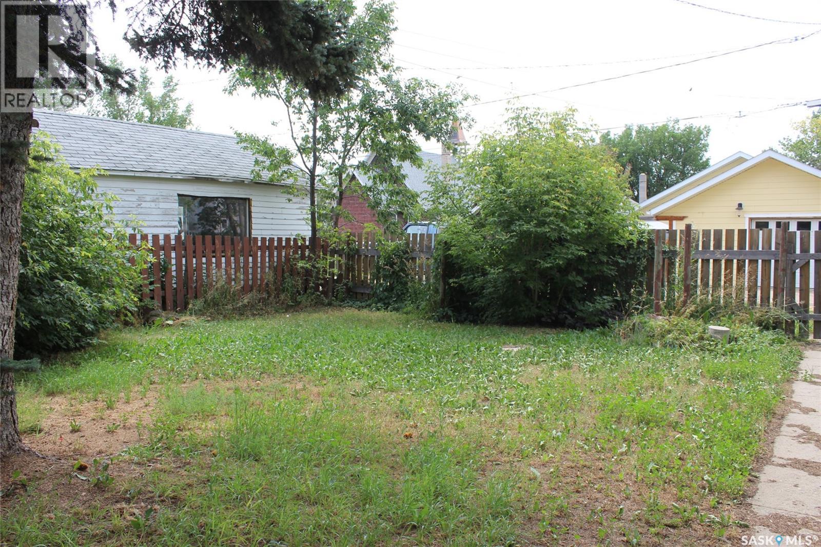 423 2nd Street W, Shaunavon, Saskatchewan  S0N 2M0 - Photo 11 - SK020182