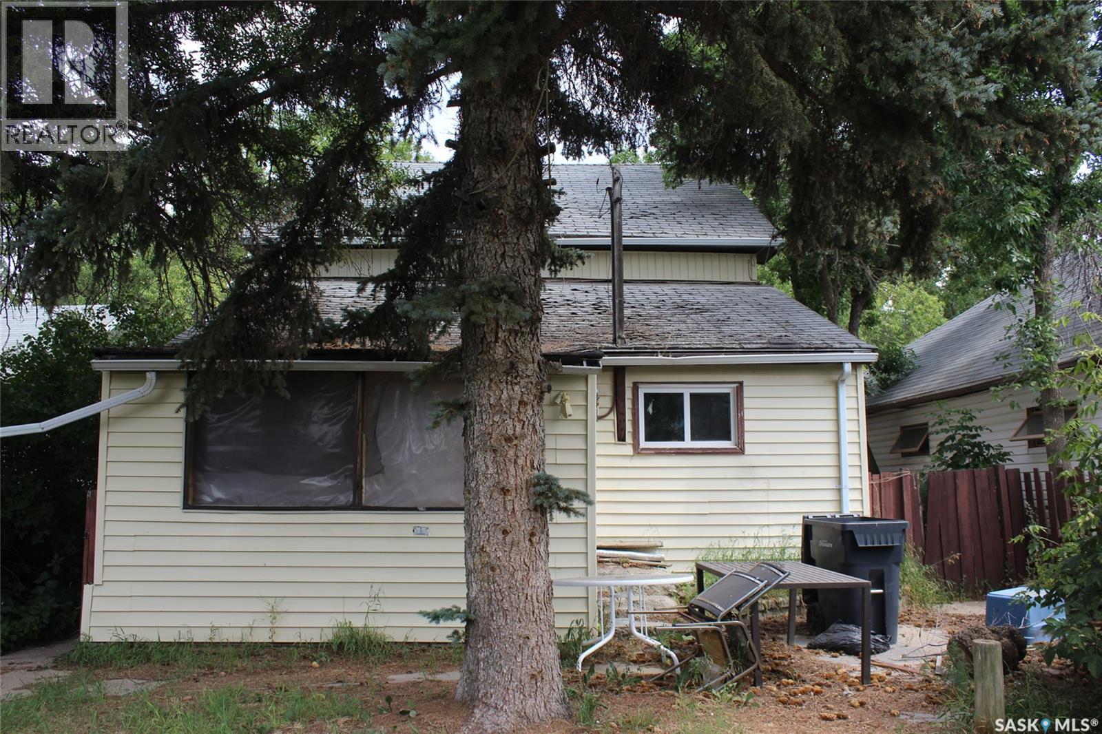 423 2nd Street W, Shaunavon, Saskatchewan  S0N 2M0 - Photo 12 - SK020182