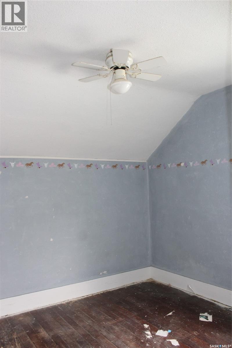 423 2nd Street W, Shaunavon, Saskatchewan  S0N 2M0 - Photo 6 - SK020182
