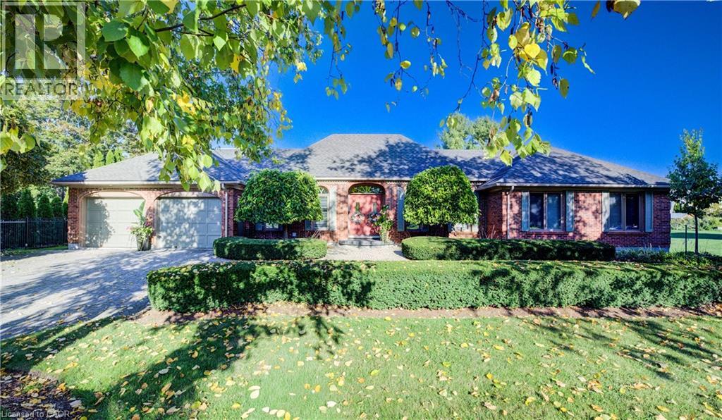 592 Manorwood Court, Waterloo, Ontario  N2K 3L7 - Photo 1 - 40776694