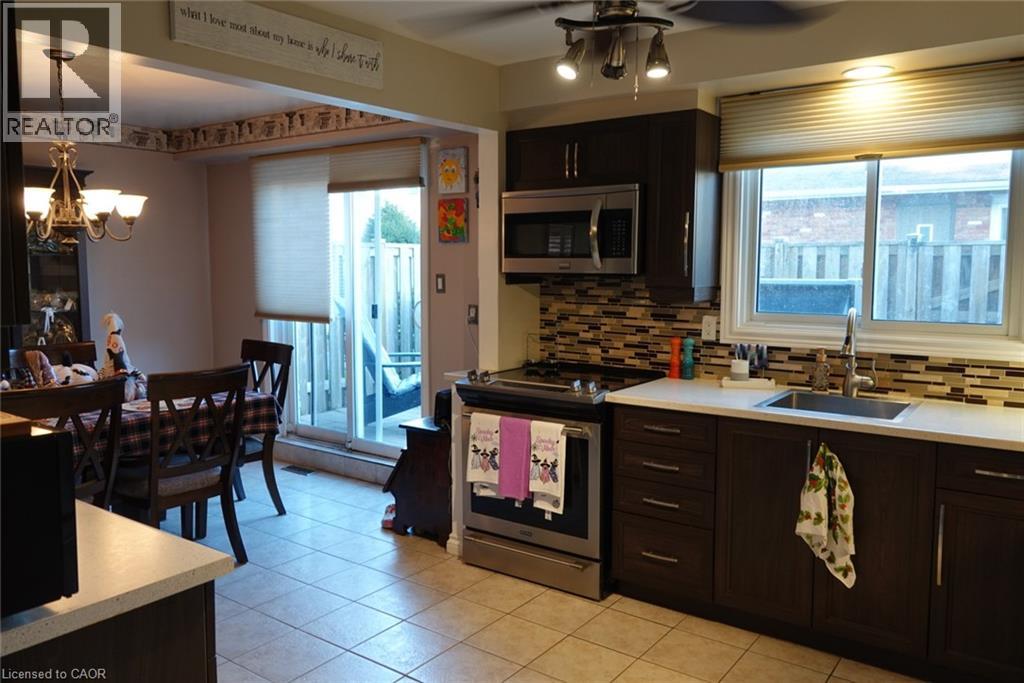 5475 Lakeshore Road Unit# 9, Burlington, Ontario  L7L 1E1 - Photo 11 - 40776174