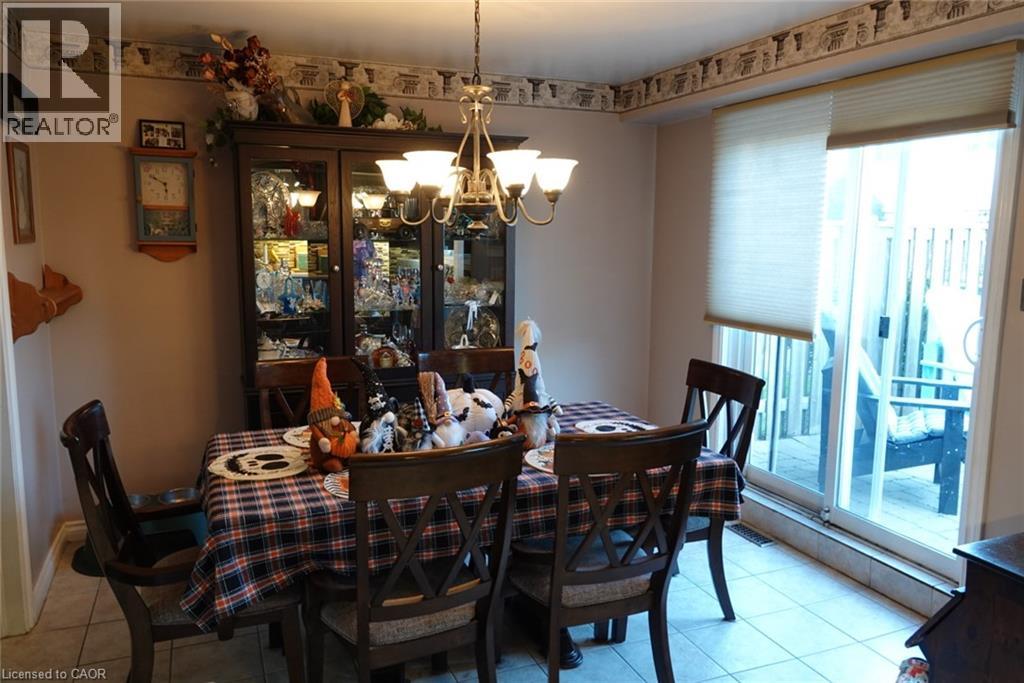 5475 Lakeshore Road Unit# 9, Burlington, Ontario  L7L 1E1 - Photo 13 - 40776174