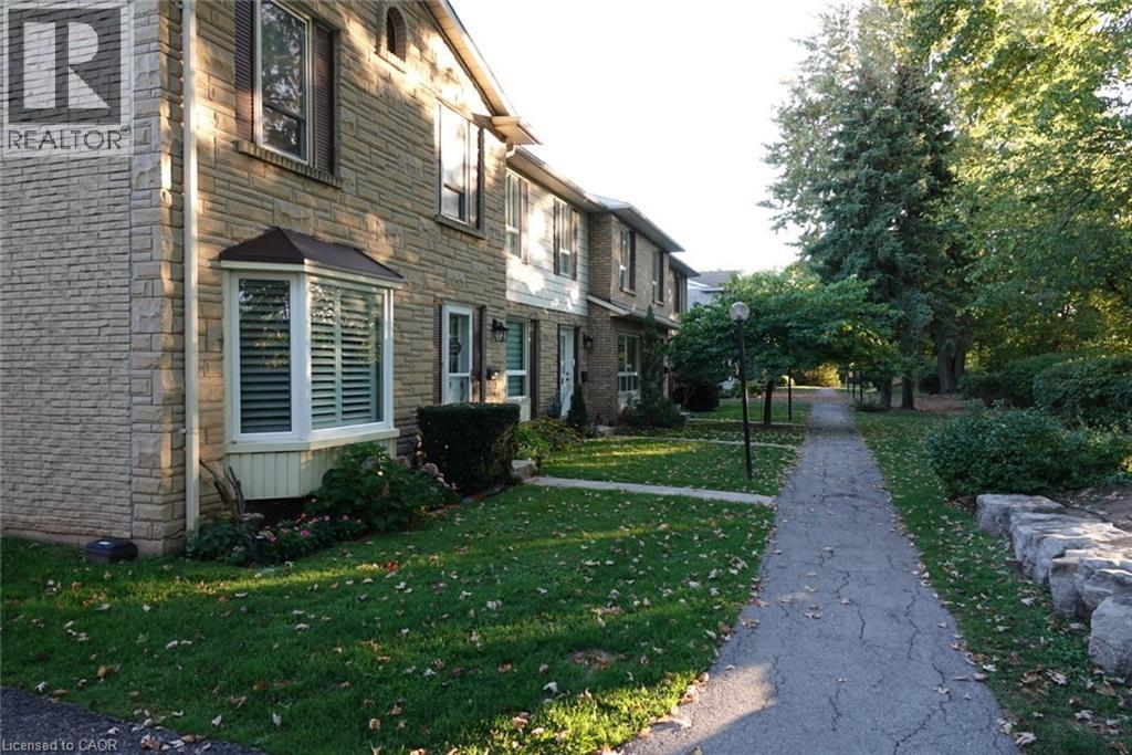 5475 Lakeshore Road Unit# 9, Burlington, Ontario  L7L 1E1 - Photo 3 - 40776174