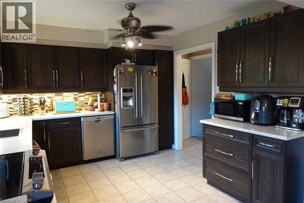 5475 Lakeshore Road Unit# 9, Burlington, Ontario  L7L 1E1 - Photo 8 - 40776174