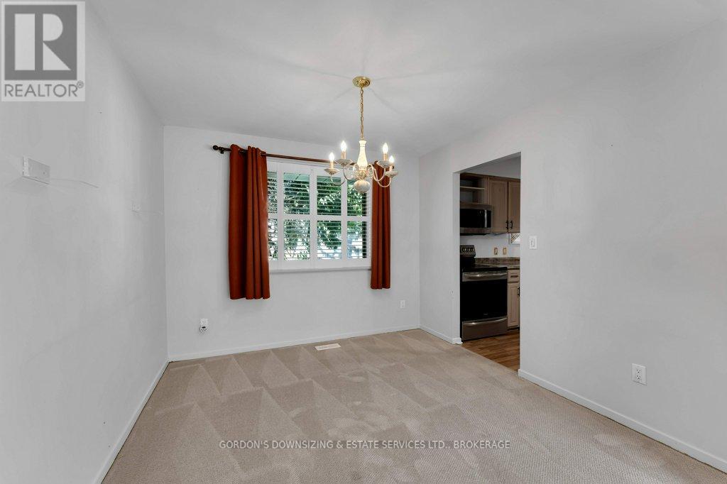 869 Haverhill Drive, Kingston, Ontario  K7M 4V1 - Photo 10 - X12447136