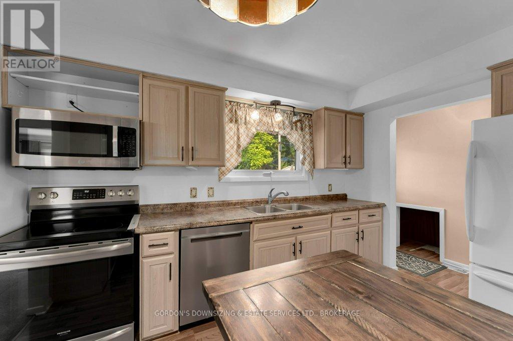 869 Haverhill Drive, Kingston, Ontario  K7M 4V1 - Photo 14 - X12447136