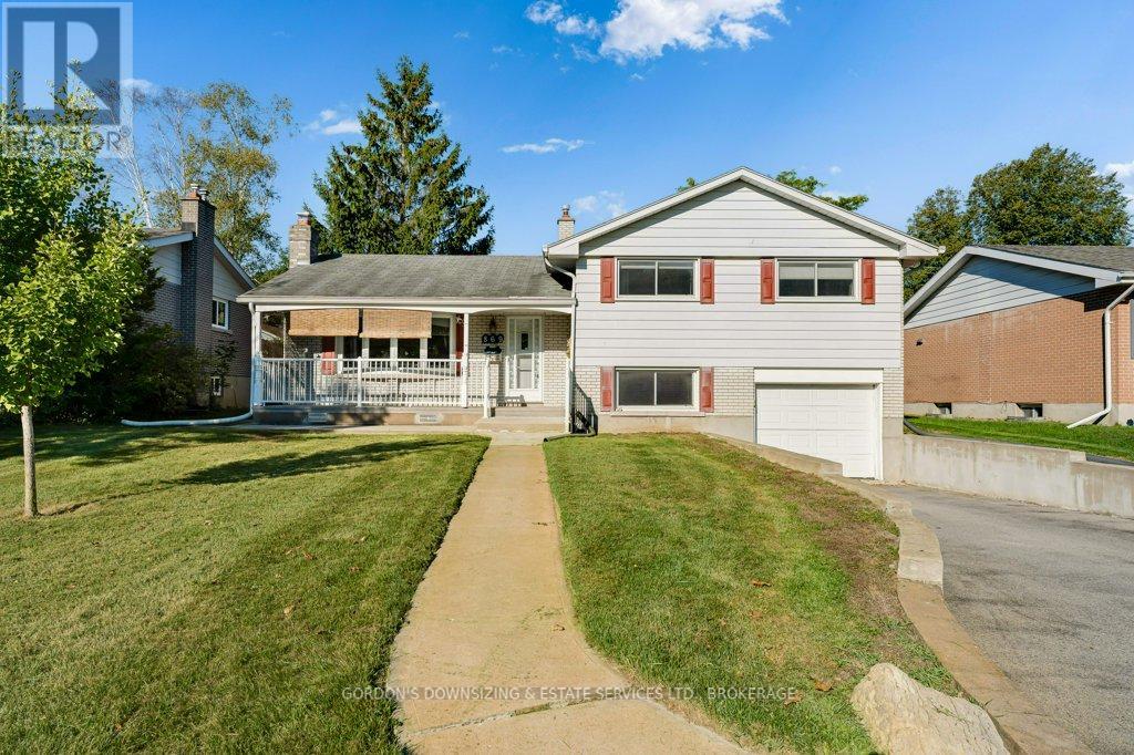 869 Haverhill Drive, Kingston, Ontario  K7M 4V1 - Photo 2 - X12447136