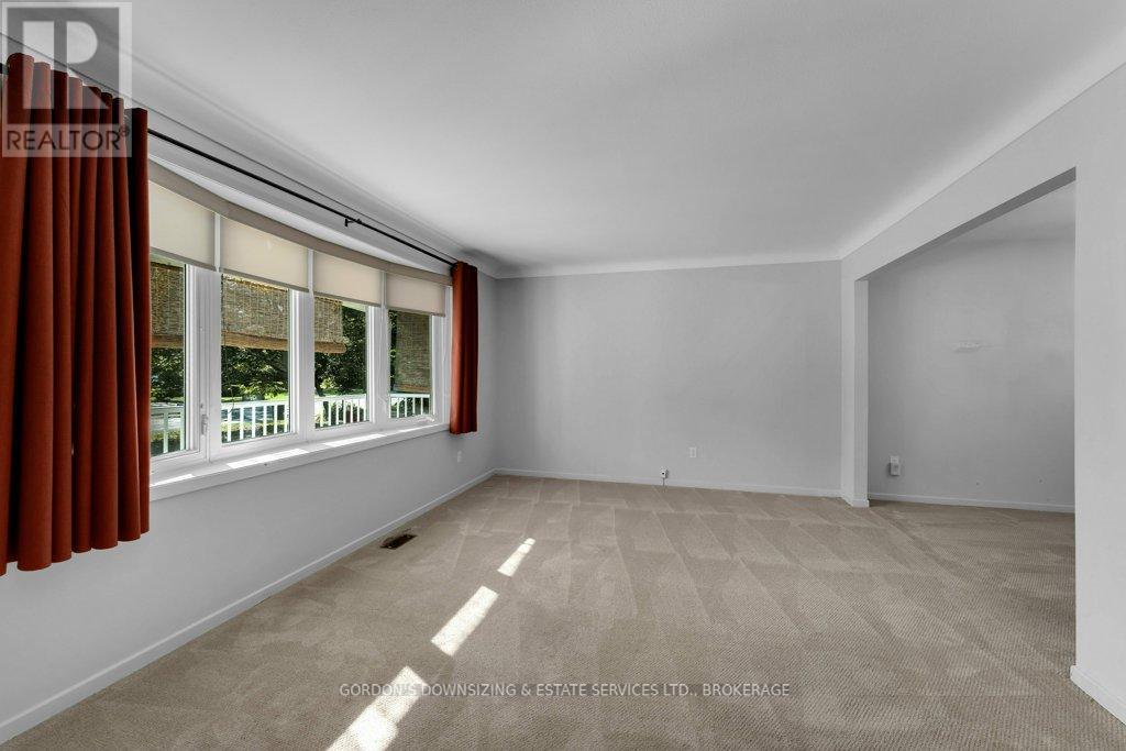 869 Haverhill Drive, Kingston, Ontario  K7M 4V1 - Photo 6 - X12447136