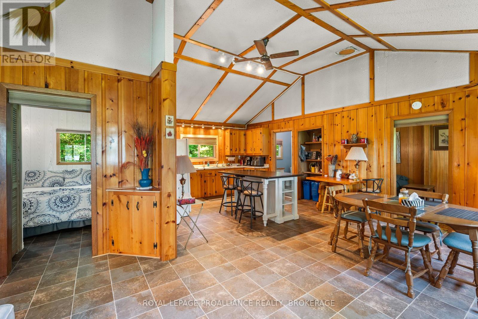 1057 Marble Lake Road, Frontenac, Ontario  K0H 1K0 - Photo 12 - X12447154
