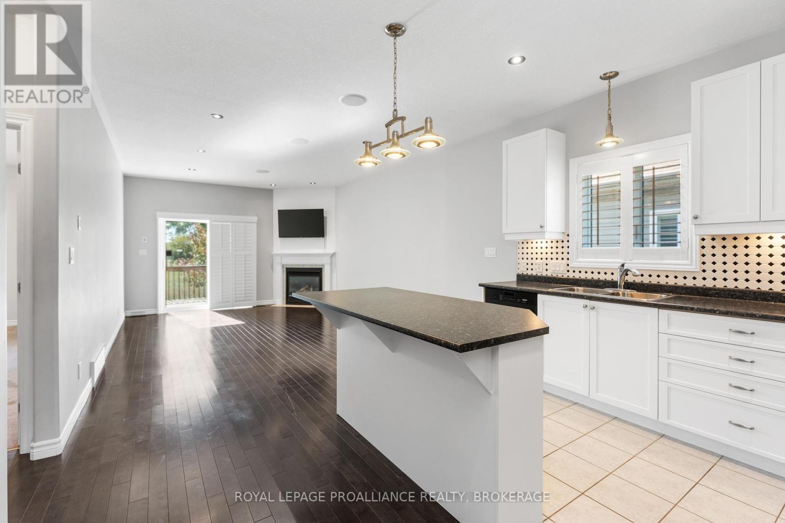 1105 Crossfield Avenue, Kingston, Ontario  K7P 0G7 - Photo 12 - X12447196