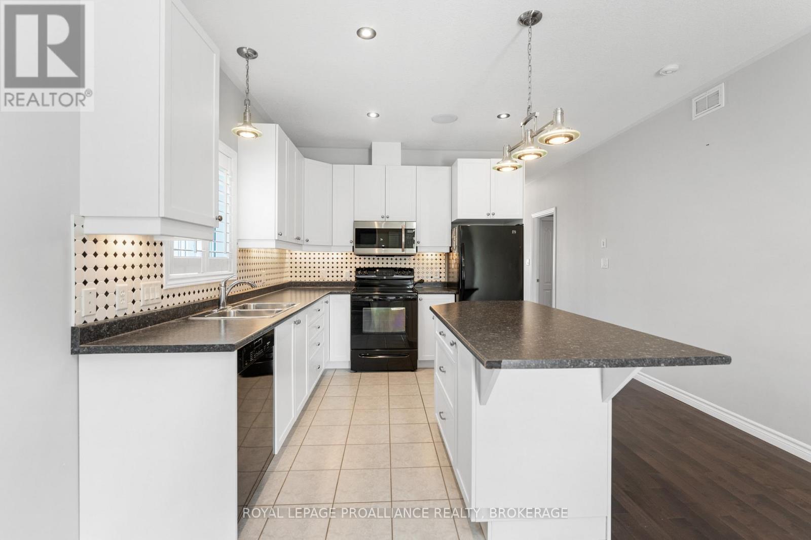 1105 Crossfield Avenue, Kingston, Ontario  K7P 0G7 - Photo 13 - X12447196