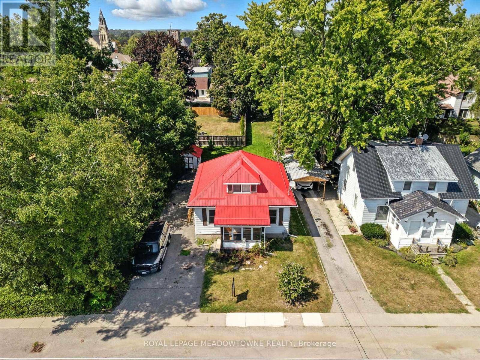 15 Church Street E, Norfolk (Waterford), Ontario  N0E 1Y0 - Photo 1 - X12446787