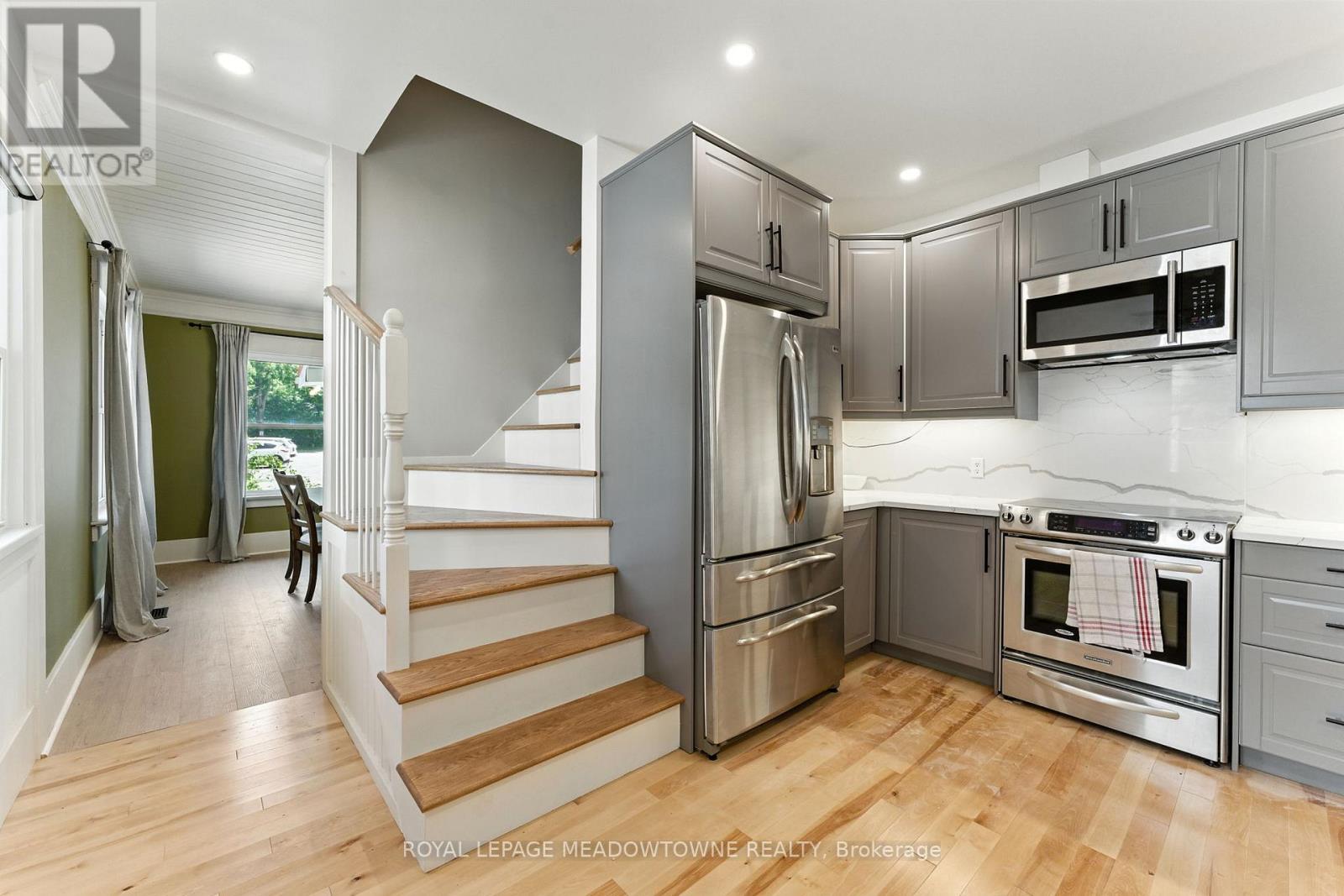 15 Church Street E, Norfolk (Waterford), Ontario  N0E 1Y0 - Photo 20 - X12446787