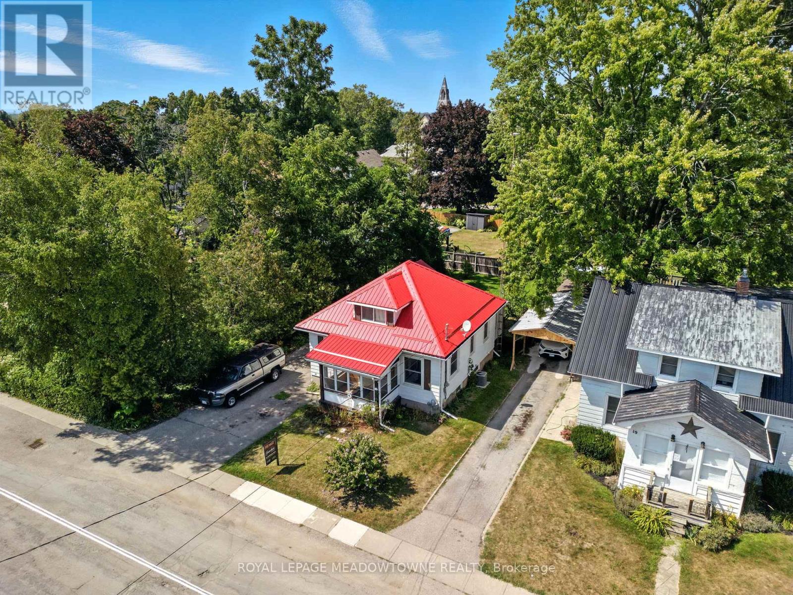 15 Church Street E, Norfolk (Waterford), Ontario  N0E 1Y0 - Photo 3 - X12446787