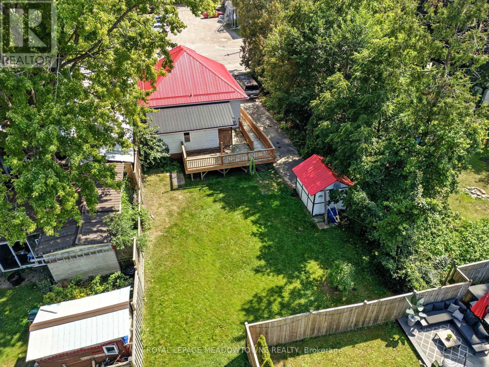 15 Church Street E, Norfolk (Waterford), Ontario  N0E 1Y0 - Photo 7 - X12446787