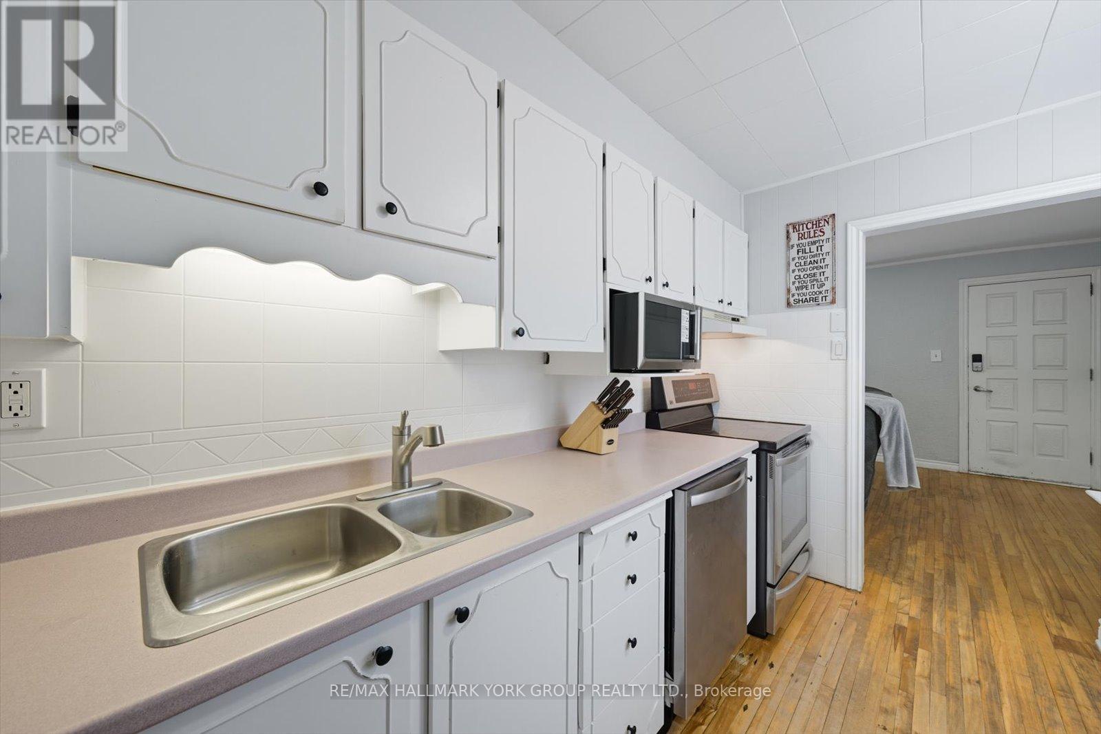 24 Churchill Crescent, Kawartha Lakes (Lindsay), Ontario  K9V 3Y6 - Photo 17 - X12446832