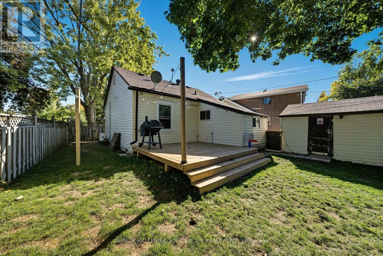 24 Churchill Crescent, Kawartha Lakes (Lindsay), Ontario  K9V 3Y6 - Photo 31 - X12446832