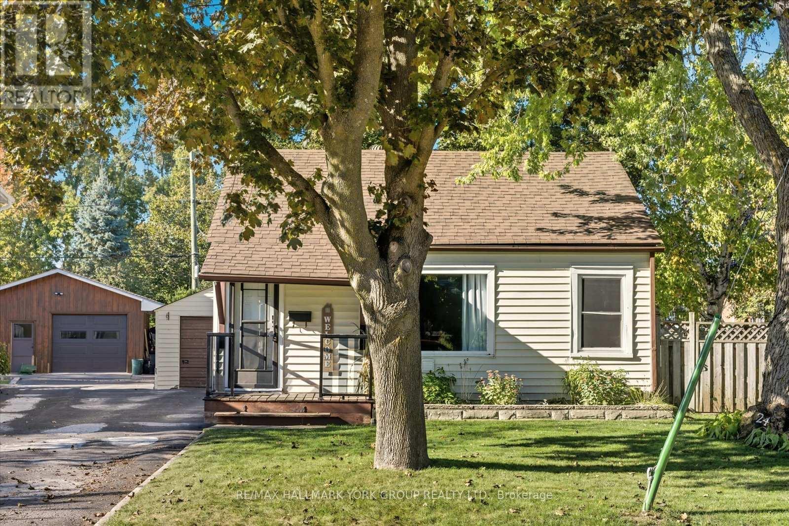 24 Churchill Crescent, Kawartha Lakes (Lindsay), Ontario  K9V 3Y6 - Photo 7 - X12446832