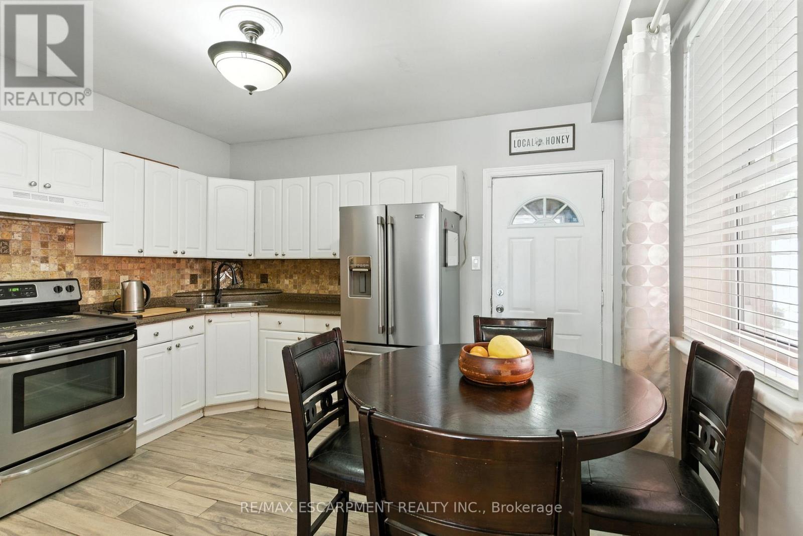 487 Catharine Street N, Hamilton (North End), Ontario  L8L 4V1 - Photo 10 - X12446853