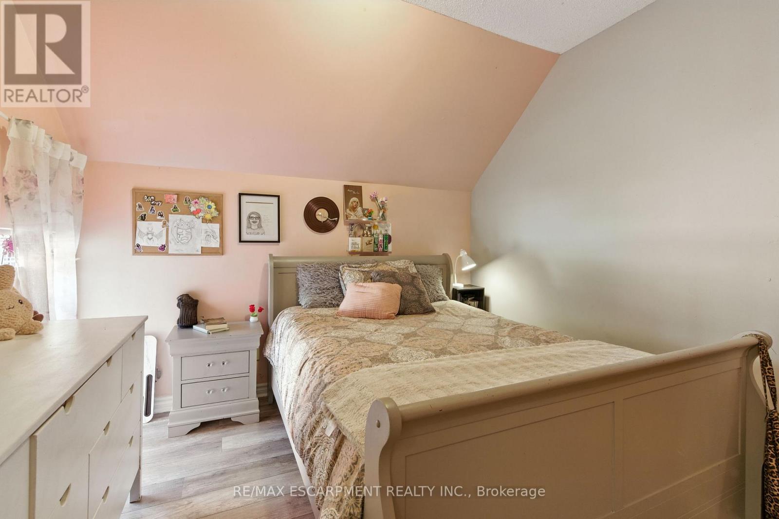 487 Catharine Street N, Hamilton (North End), Ontario  L8L 4V1 - Photo 18 - X12446853