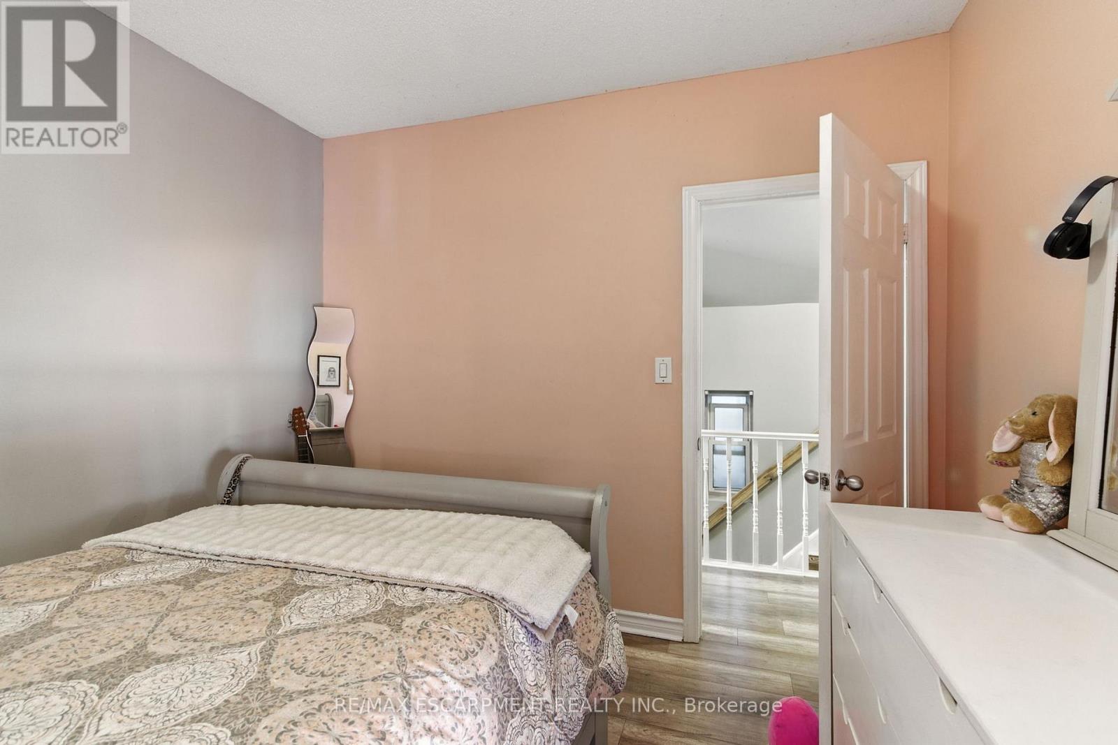 487 Catharine Street N, Hamilton (North End), Ontario  L8L 4V1 - Photo 19 - X12446853
