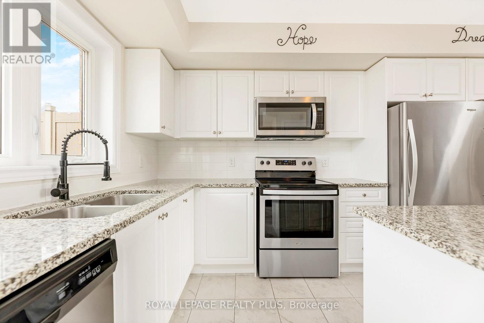 1 - 120 Watson Parkway N, Guelph (Grange Road), Ontario  N1E 0P6 - Photo 13 - X12446909