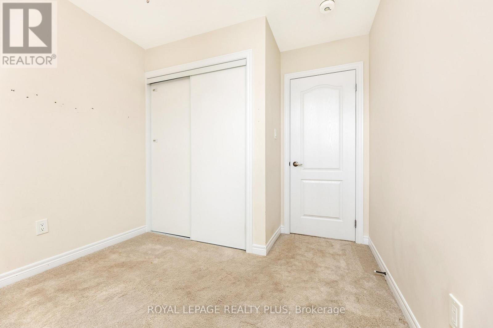1 - 120 Watson Parkway N, Guelph (Grange Road), Ontario  N1E 0P6 - Photo 26 - X12446909