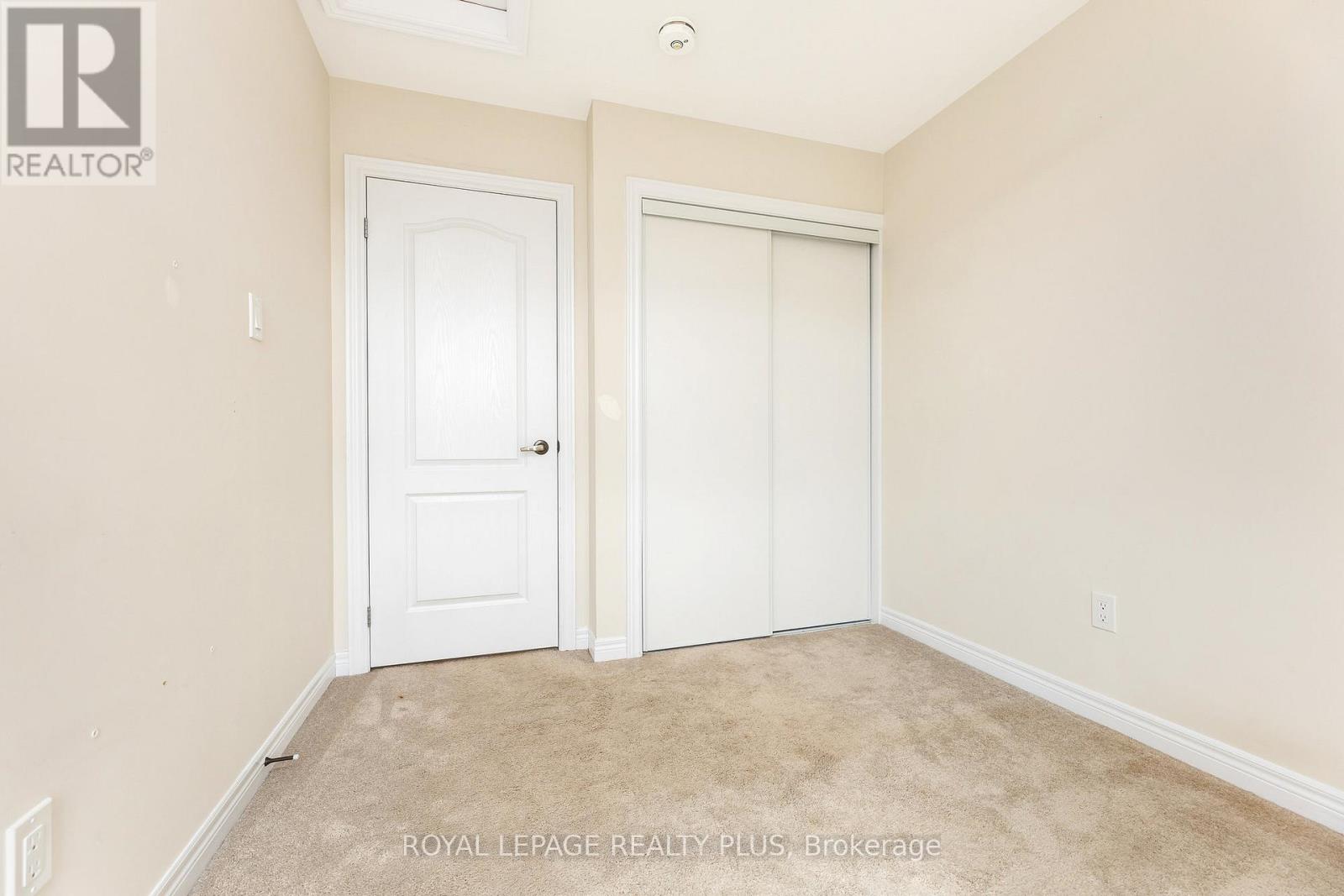 1 - 120 Watson Parkway N, Guelph (Grange Road), Ontario  N1E 0P6 - Photo 29 - X12446909
