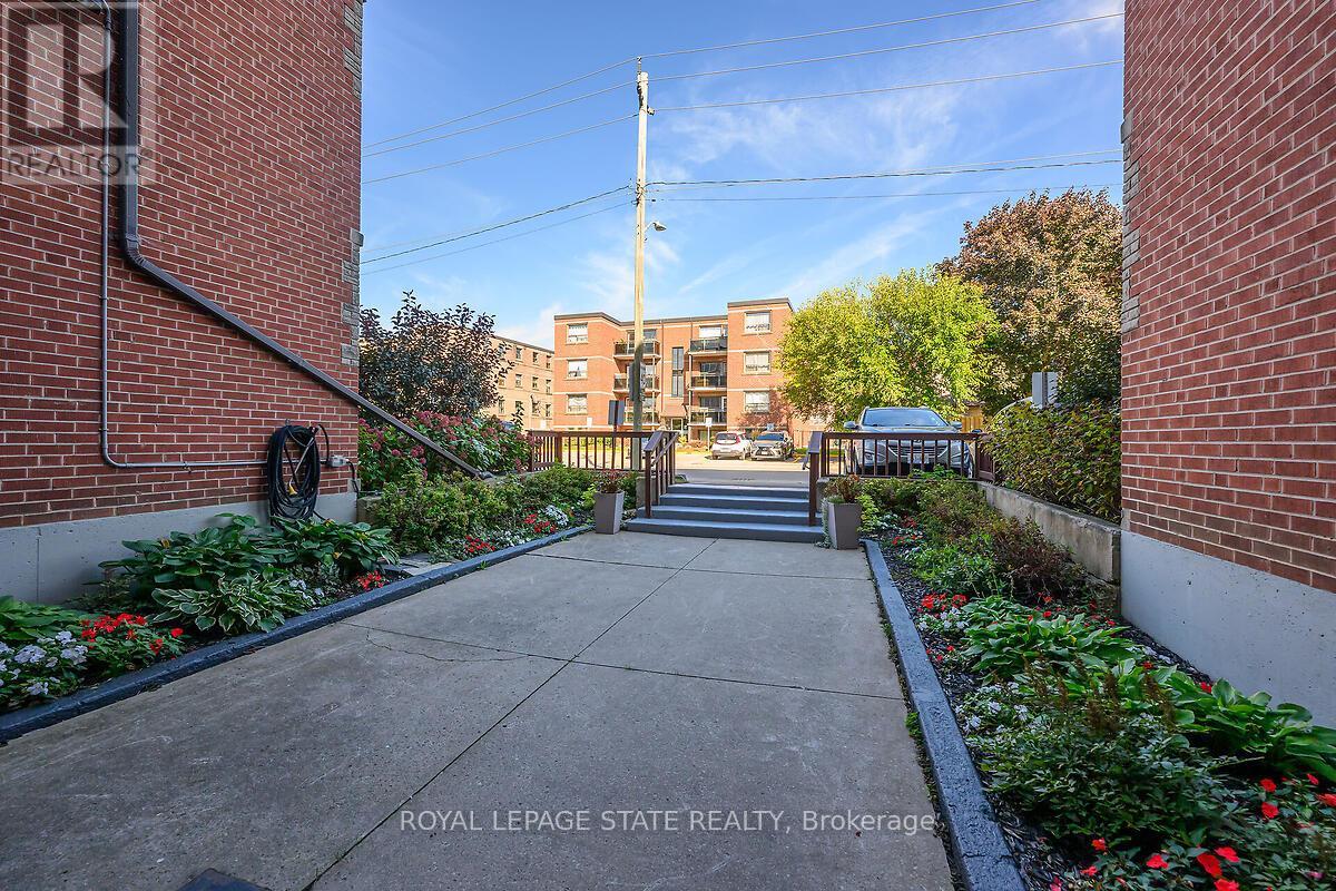 107 - 9 Grant Boulevard, Hamilton (Dundas), Ontario  L9H 4L5 - Photo 32 - X12446947