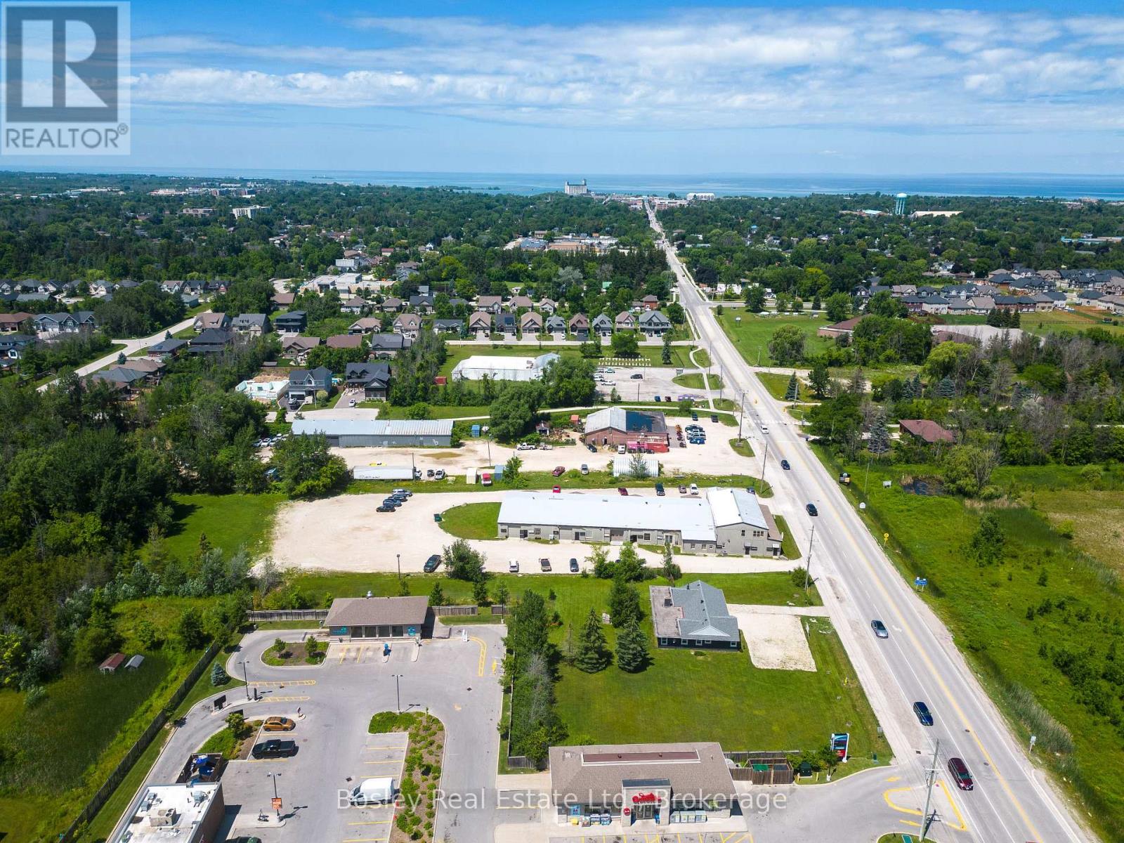 864 Hurontario Street, Collingwood, Ontario  L9Y 0G7 - Photo 17 - S12447200
