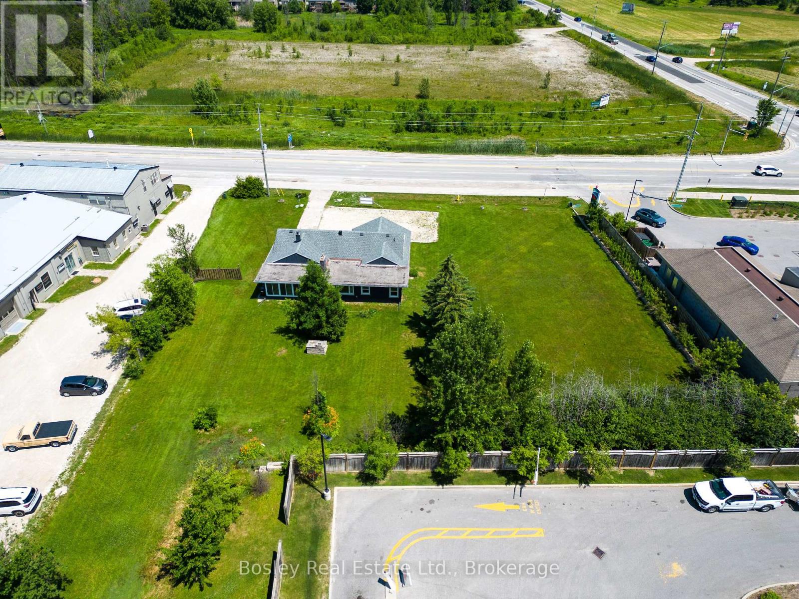 864 Hurontario Street, Collingwood, Ontario  L9Y 0G7 - Photo 21 - S12447200