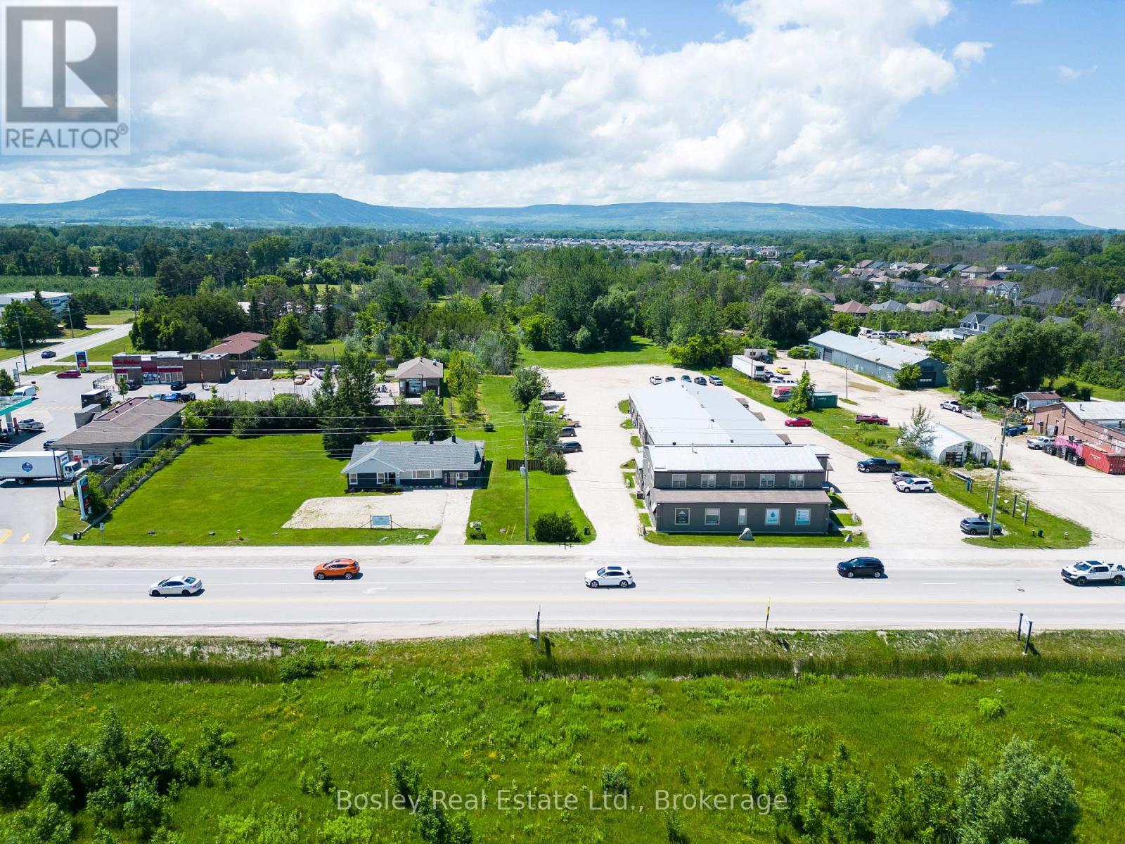 864 Hurontario Street, Collingwood, Ontario  L9Y 0G7 - Photo 7 - S12447200