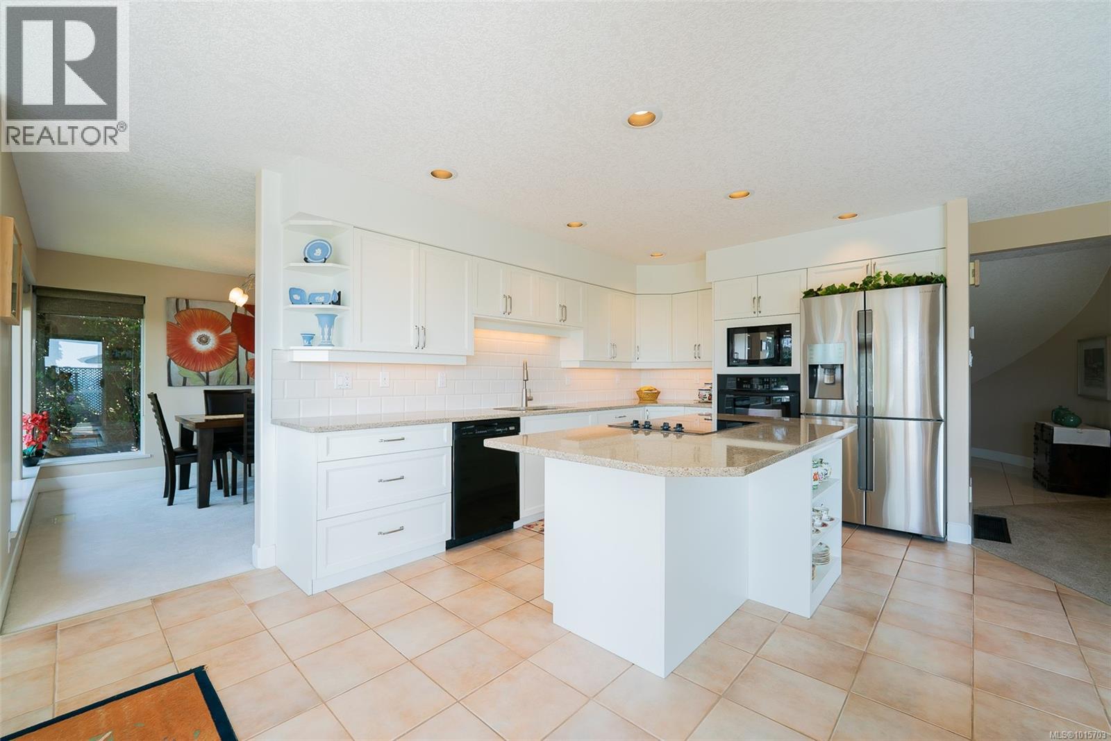 3689 Glen Oaks Dr, Nanaimo, British Columbia  V9T 5A1 - Photo 5 - 1015703