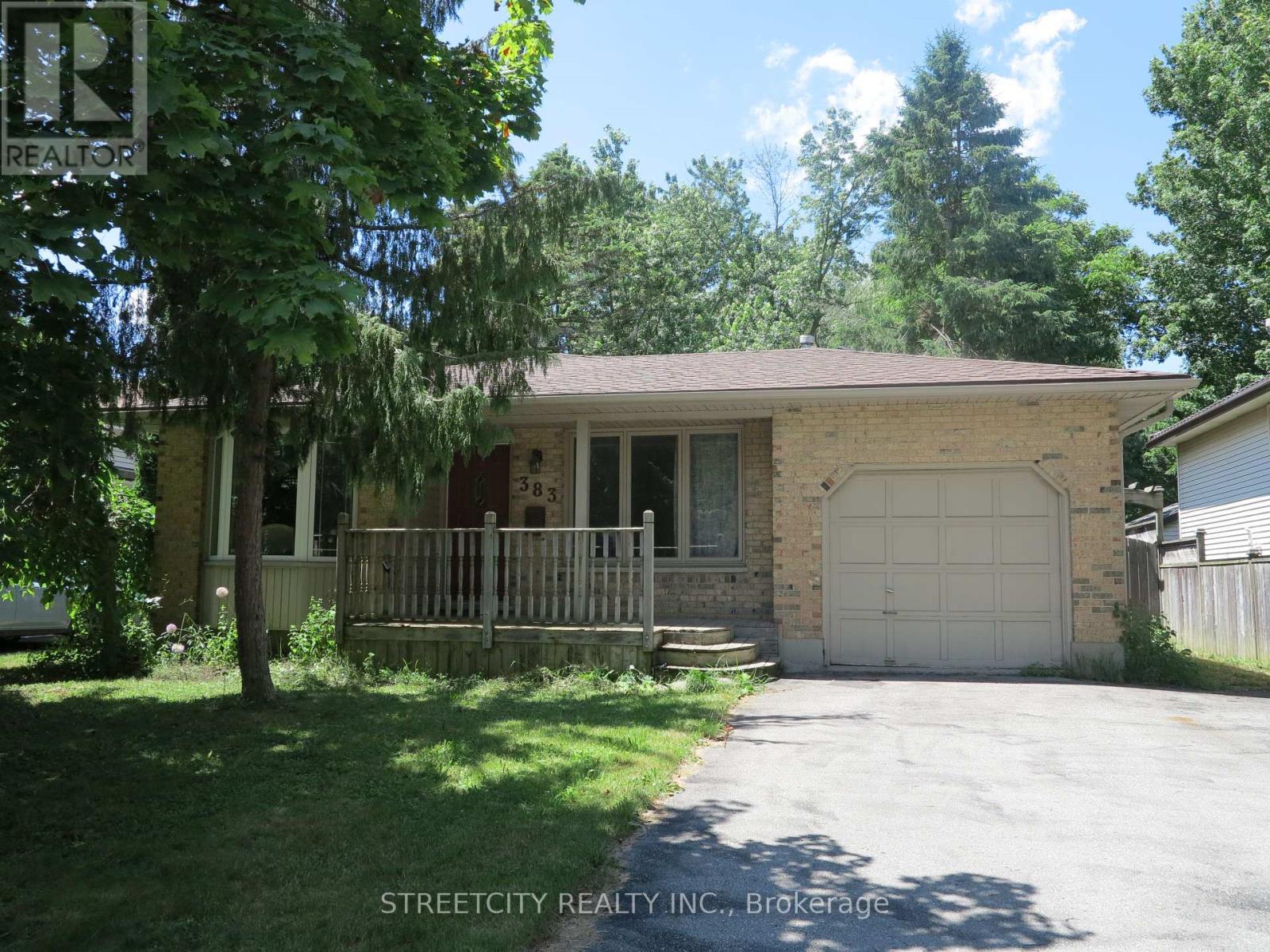 383 Castlegrove Close, London North, Ontario  N6G 3H3 - Photo 1 - X12447124