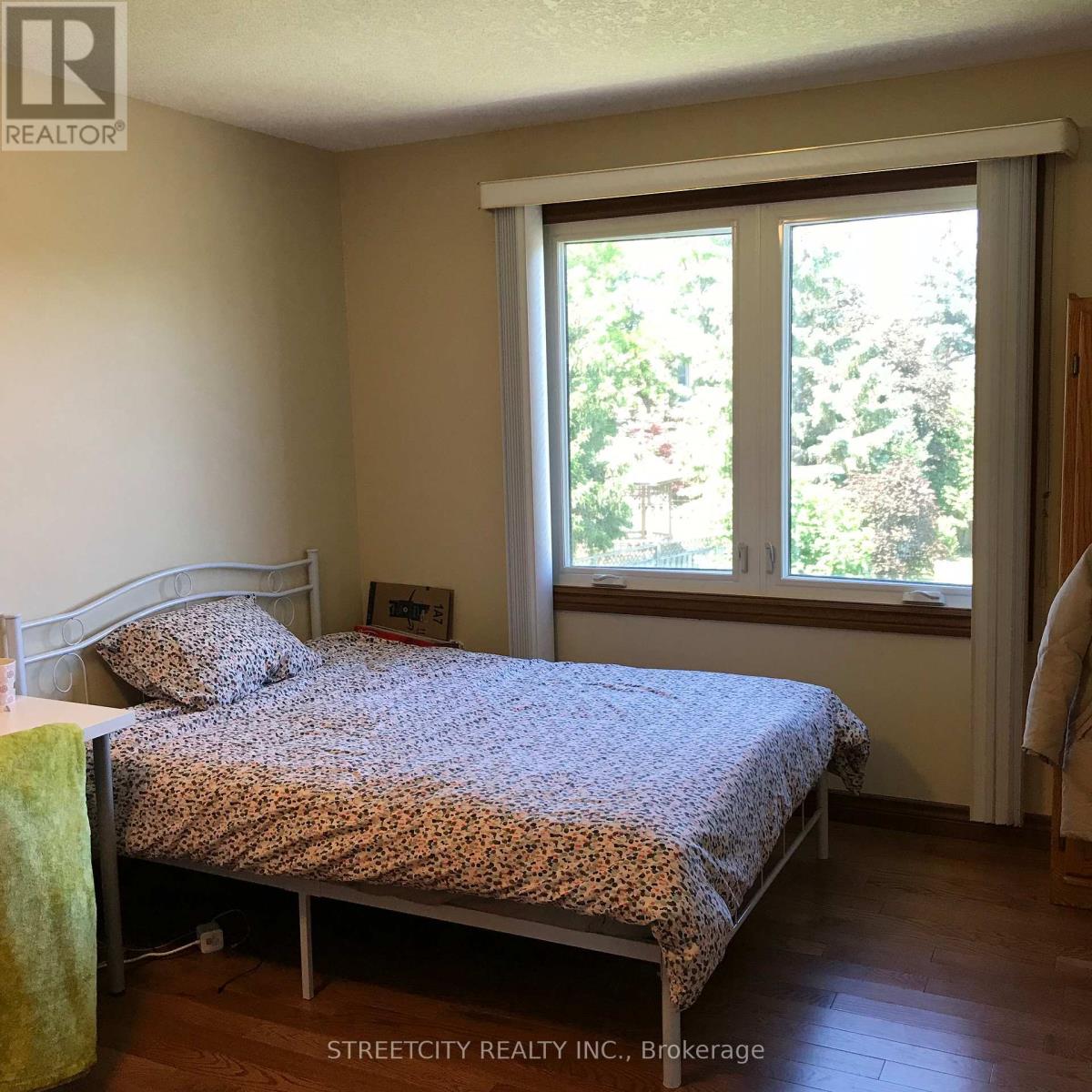 66 St Bees Close, London North (North A), Ontario  N6G 4C2 - Photo 12 - X12447167