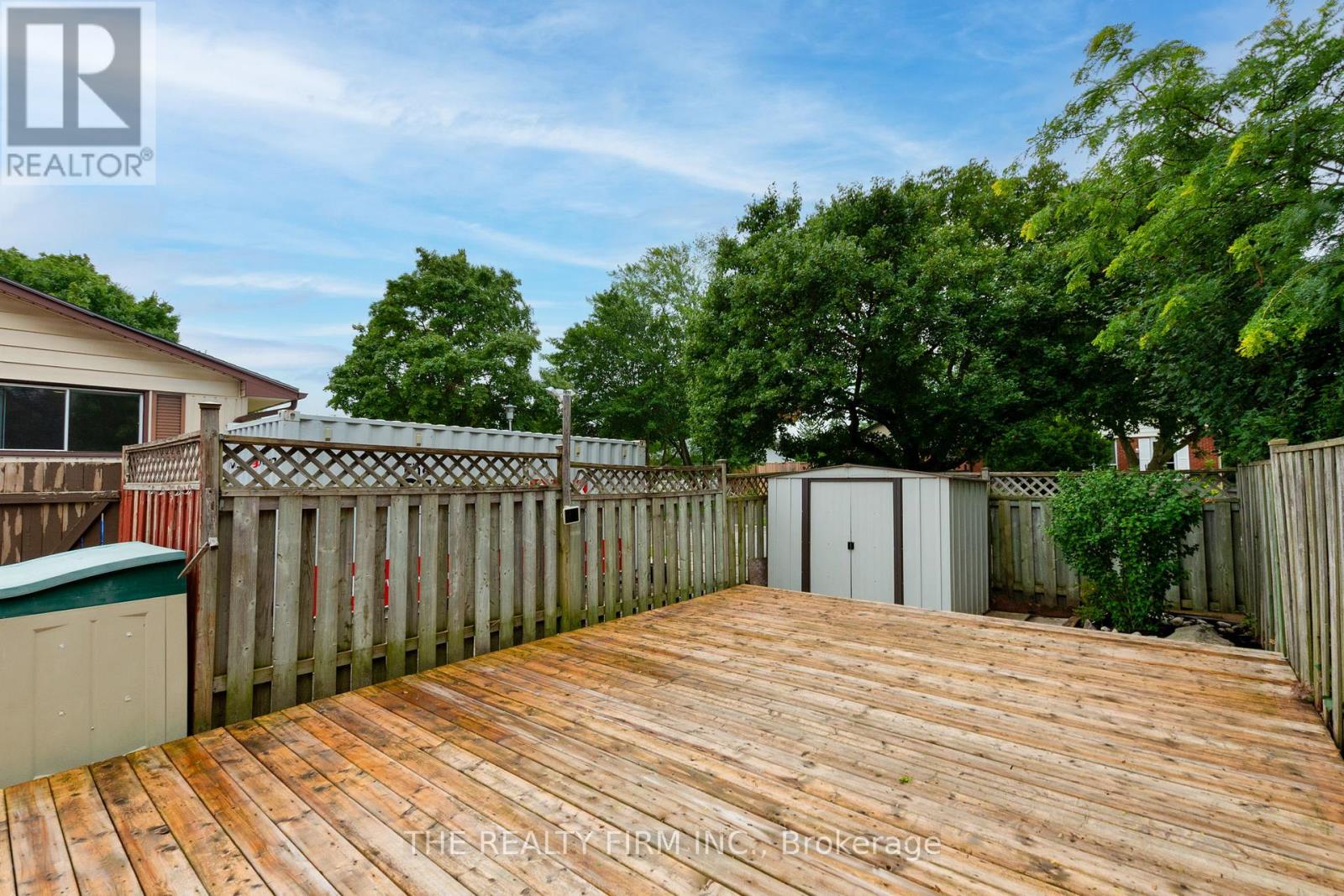 10 Stroud Crescent, London South (South X), Ontario  N6E 1Z6 - Photo 27 - X12447204