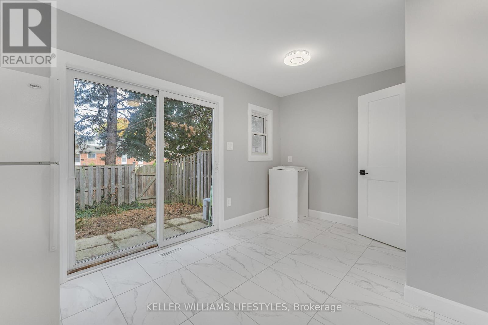 182 - 700 Osgoode Drive, London South, Ontario  N6E 2H1 - Photo 11 - X12447218
