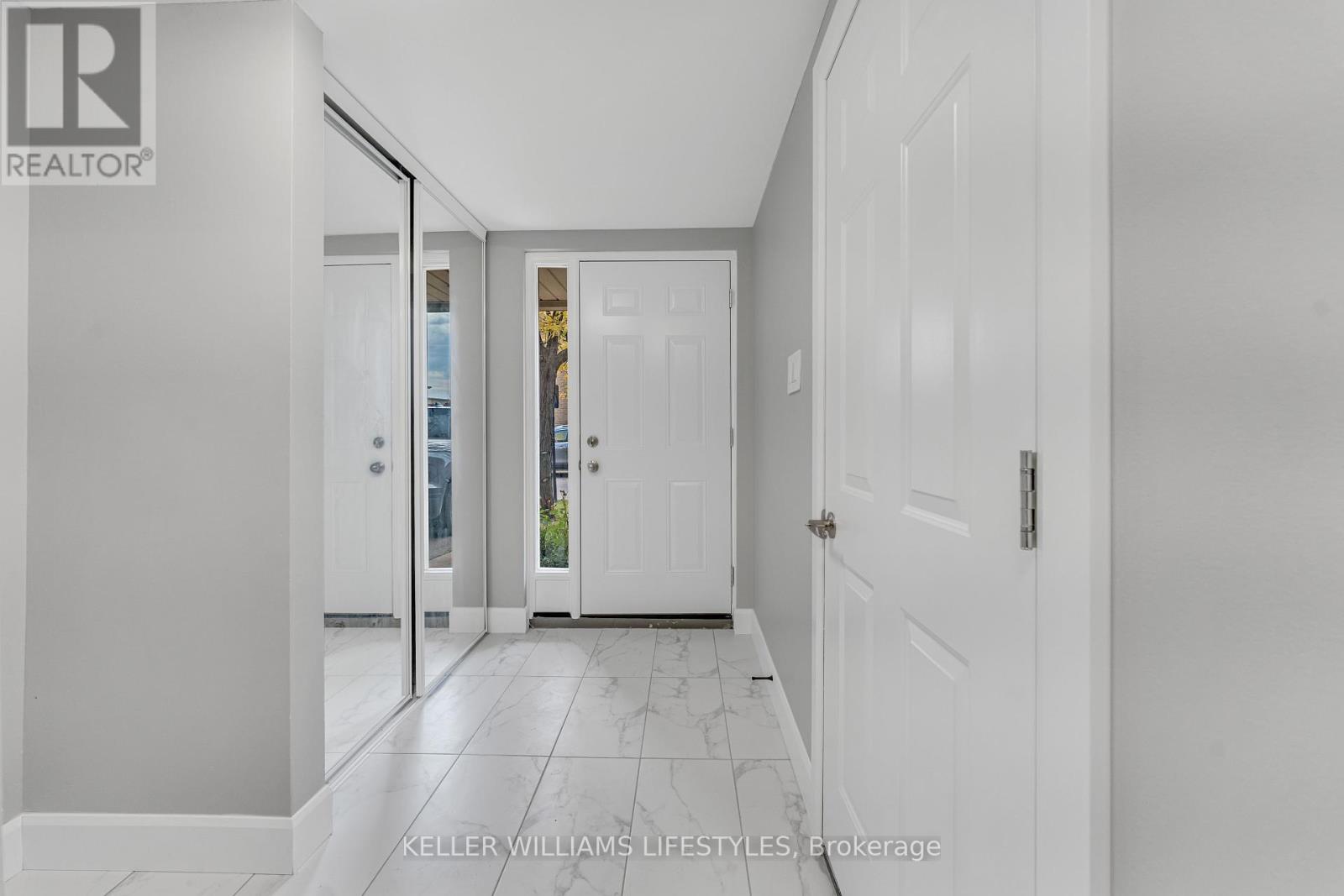 182 - 700 Osgoode Drive, London South, Ontario  N6E 2H1 - Photo 4 - X12447218