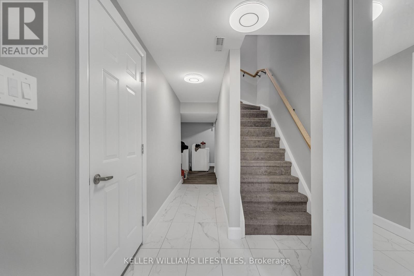 182 - 700 Osgoode Drive, London South, Ontario  N6E 2H1 - Photo 5 - X12447218