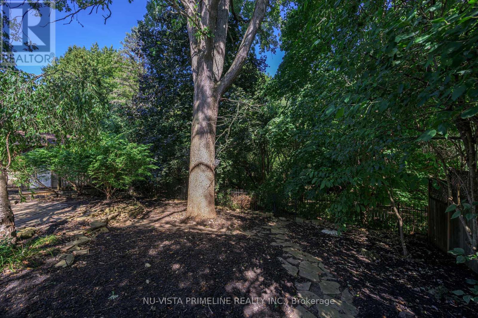 50 Meridene Crescent E, London North, Ontario  N5X 1G5 - Photo 16 - X12447229