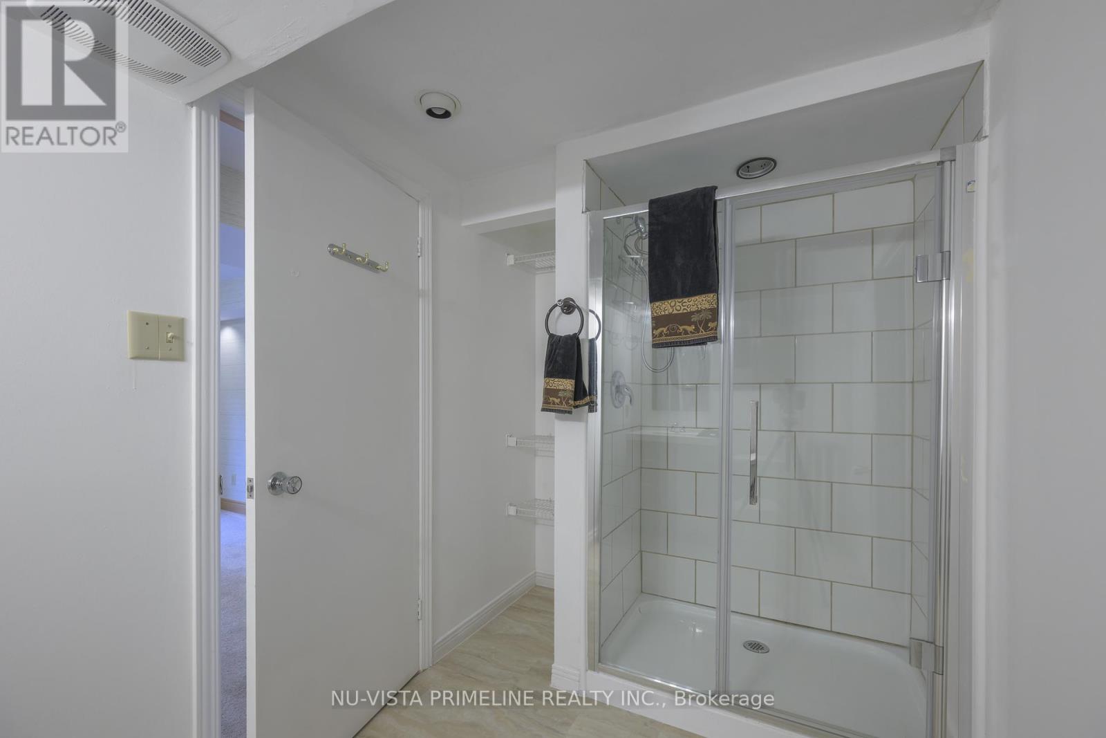 50 Meridene Crescent E, London North, Ontario  N5X 1G5 - Photo 36 - X12447229