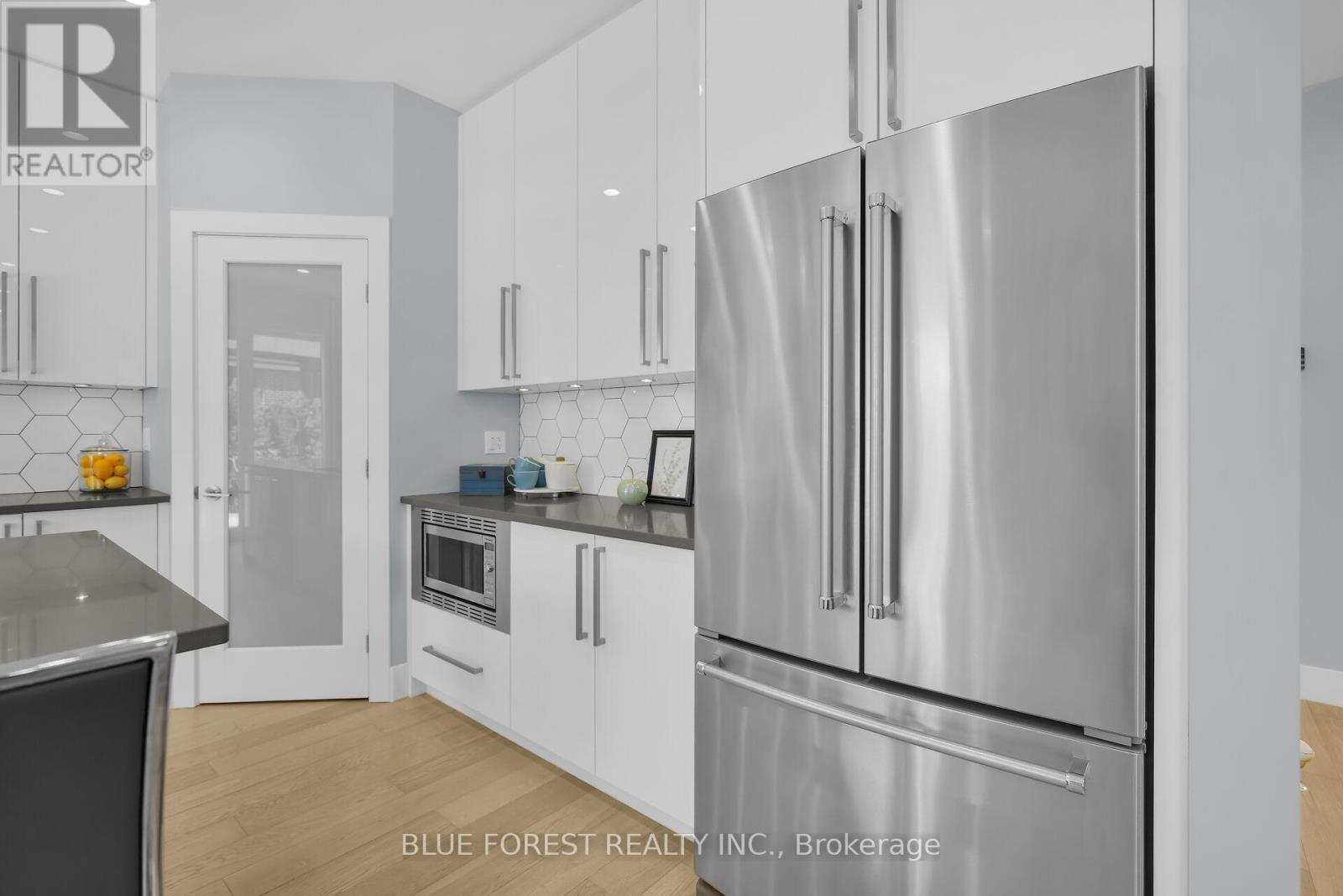 2190 Bakervilla Street, London South (South V), Ontario  N6P 0E5 - Photo 18 - X12447231