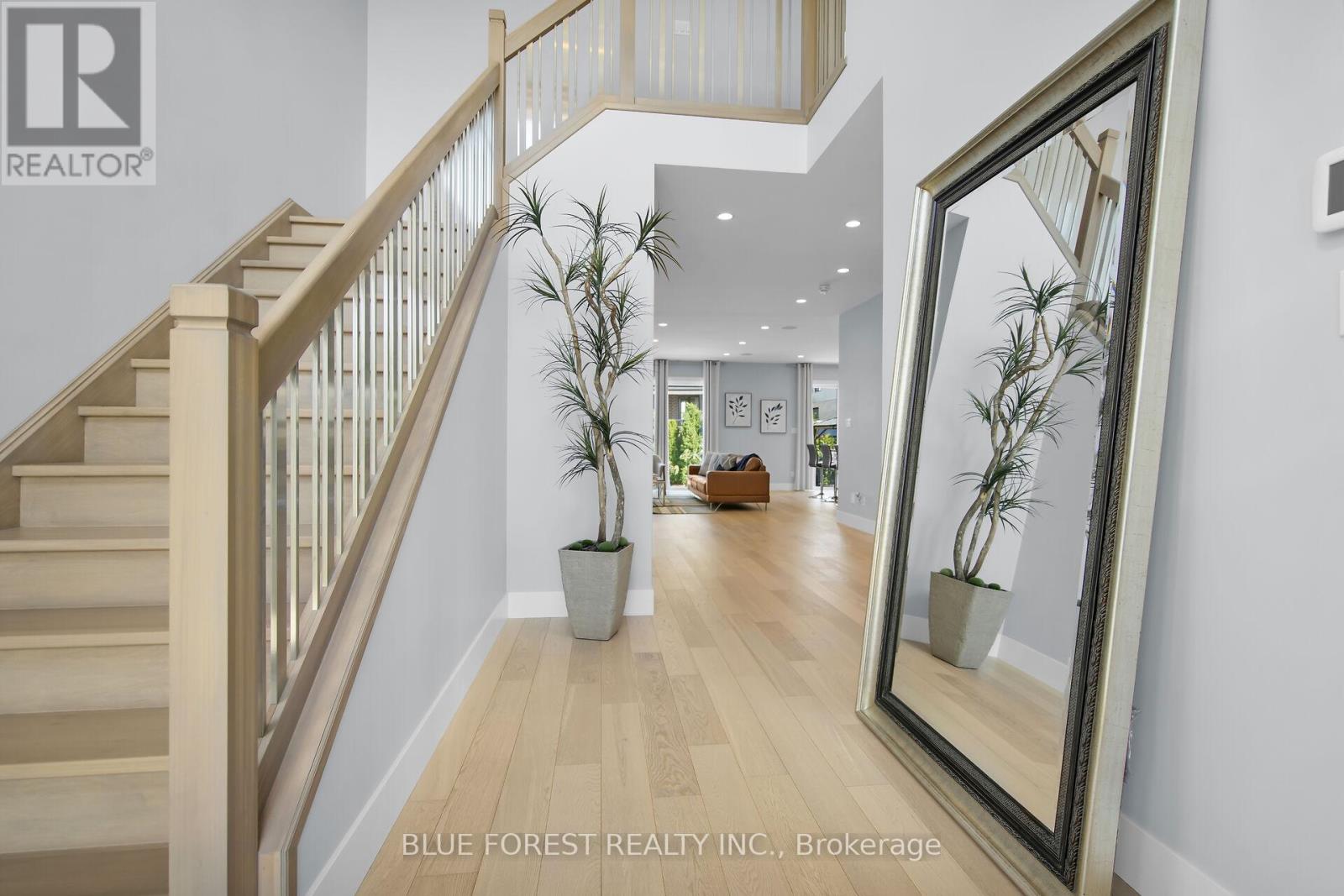 2190 Bakervilla Street, London South (South V), Ontario  N6P 0E5 - Photo 2 - X12447231