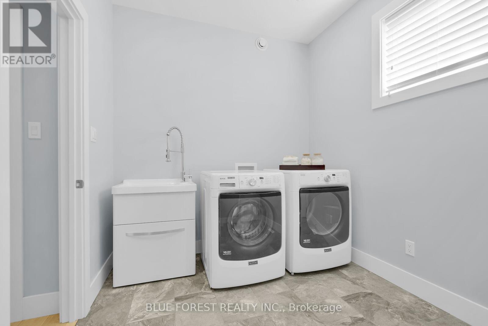 2190 Bakervilla Street, London South (South V), Ontario  N6P 0E5 - Photo 21 - X12447231