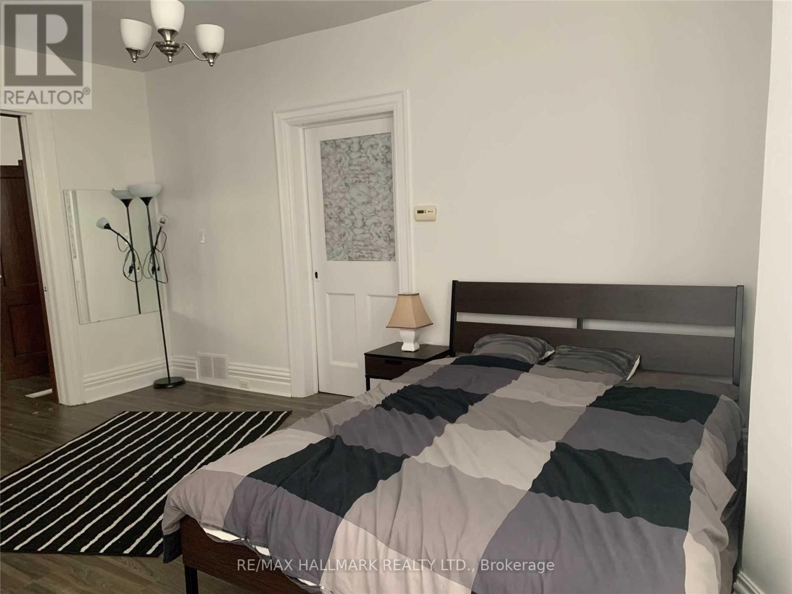 15 Patricia Avenue, Toronto, Ontario  M2M 1H9 - Photo 9 - C12446988