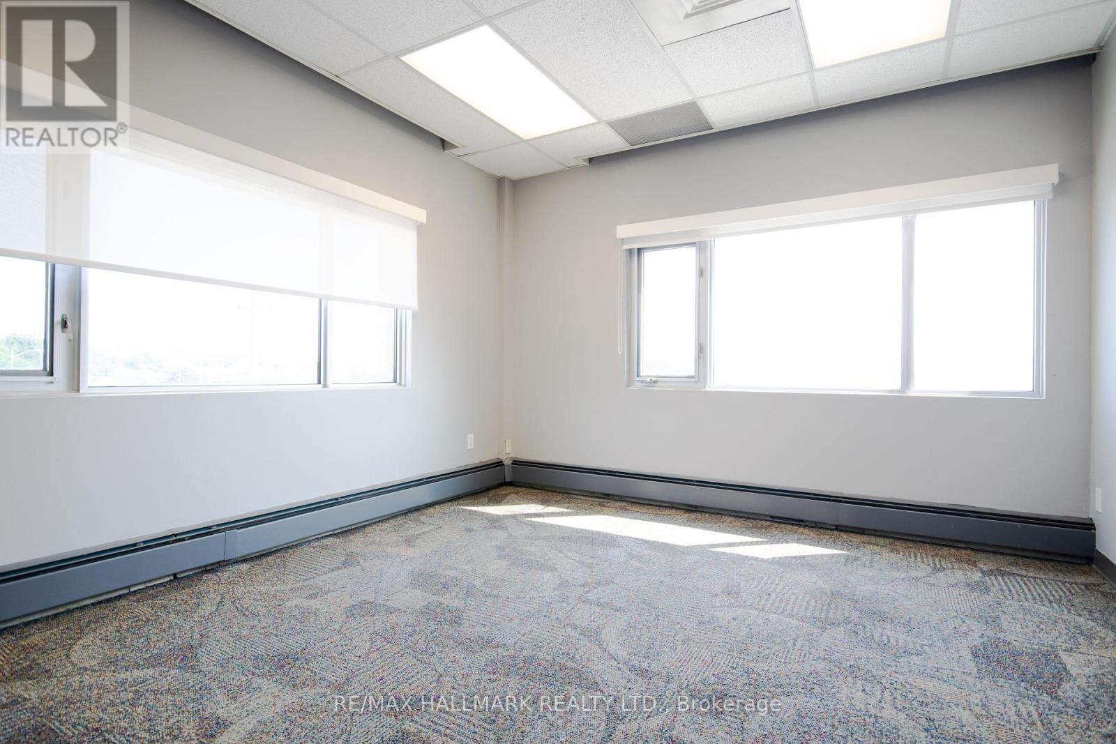300 - 1200 Lawrence Avenue E, Toronto, Ontario  M3A 1E1 - Photo 5 - C12447014