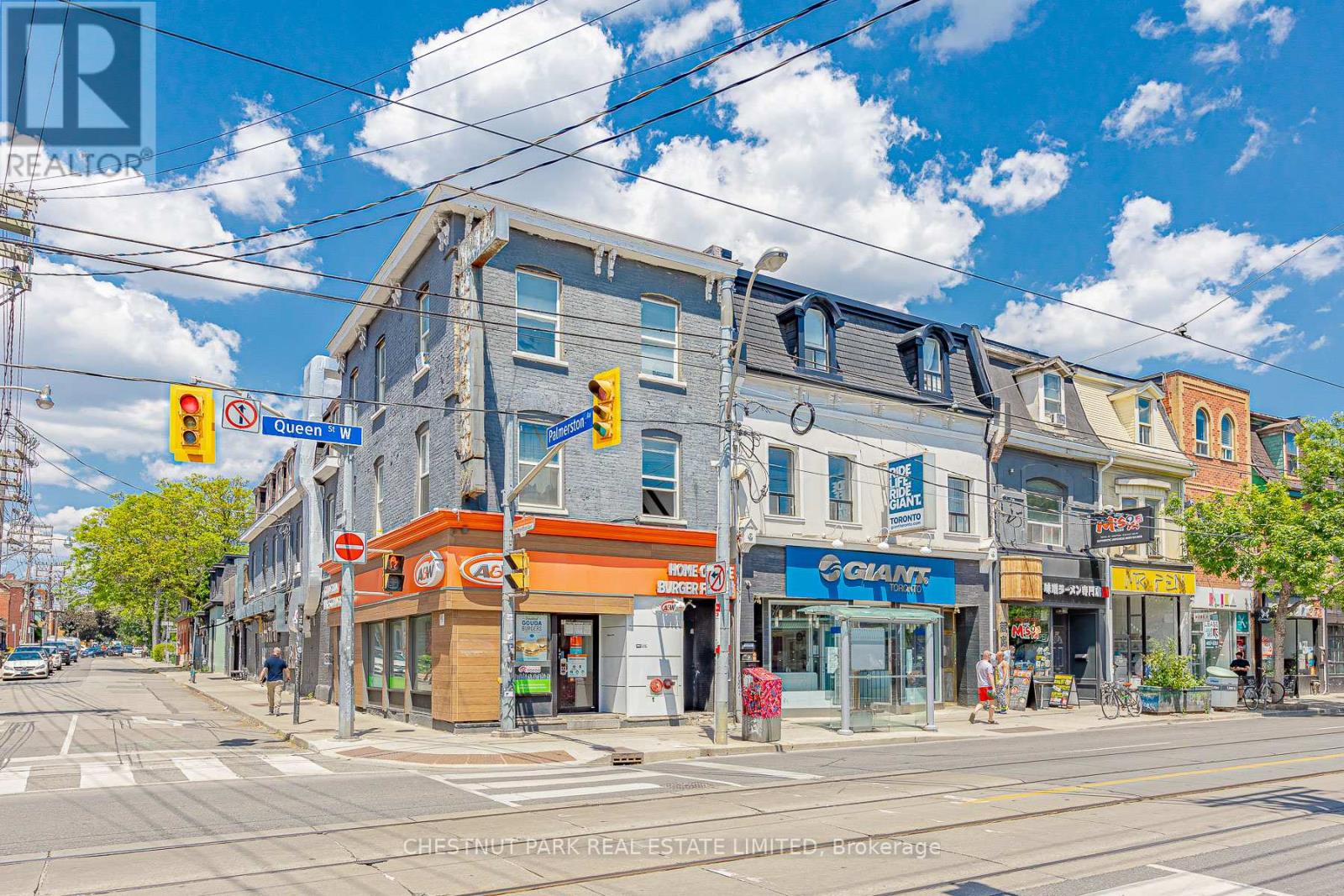 2 - 650A QUEEN STREET W, Toronto, Ontario